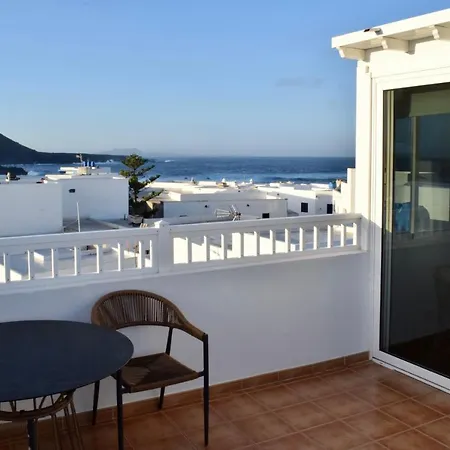 Casa Tabaiba, Spectacular Views Apartment *